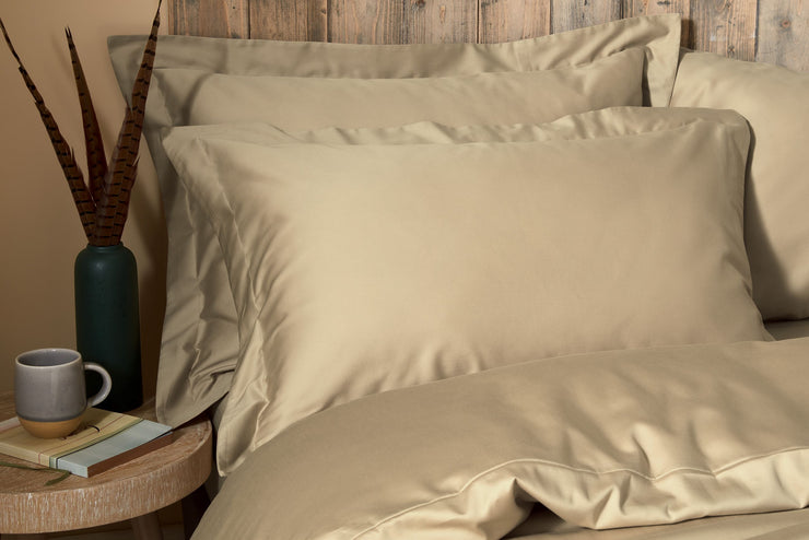 Sandy Beige Fitted Sheet Set: 1 Fitted Sheet & 2 Oxford Pillow Cases: 100% Organic Cotton
